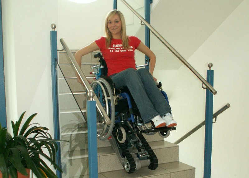 Franchissez les escaliers sans aide extérieure en fauteuil roulant !